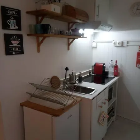 Апартаменты Camoes House *